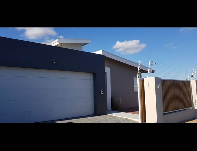 3 BEDROOM HOUSE TO LET IN PARKLANDS NORTH